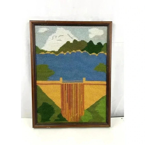 VTG Three Shastas Dam CA Needlepoint Embroidered MCM Fiber Art 12"x16" Framed - Picture 7 of 15